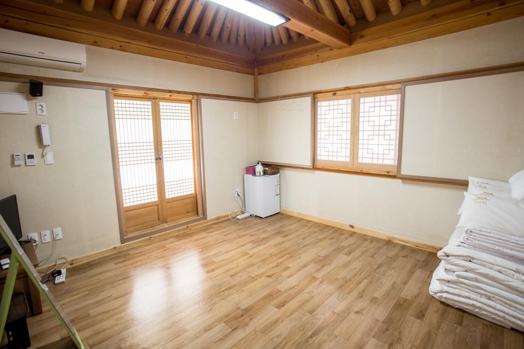 Jiwoo Dang Hotel Jeonju Exterior foto