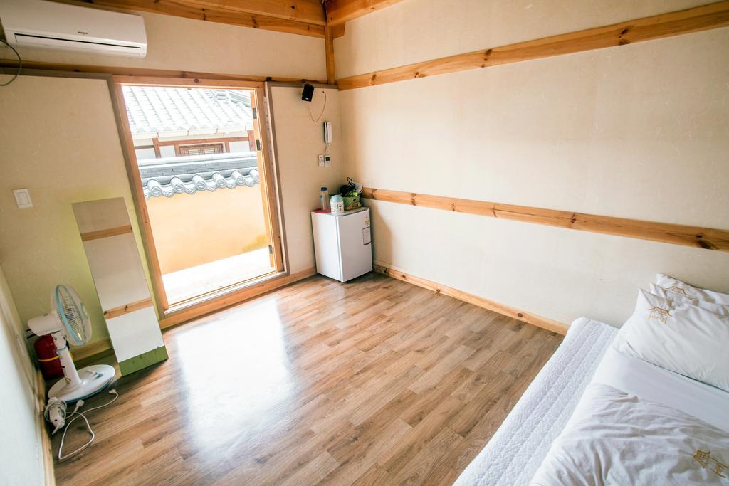 Jiwoo Dang Hotel Jeonju Exterior foto