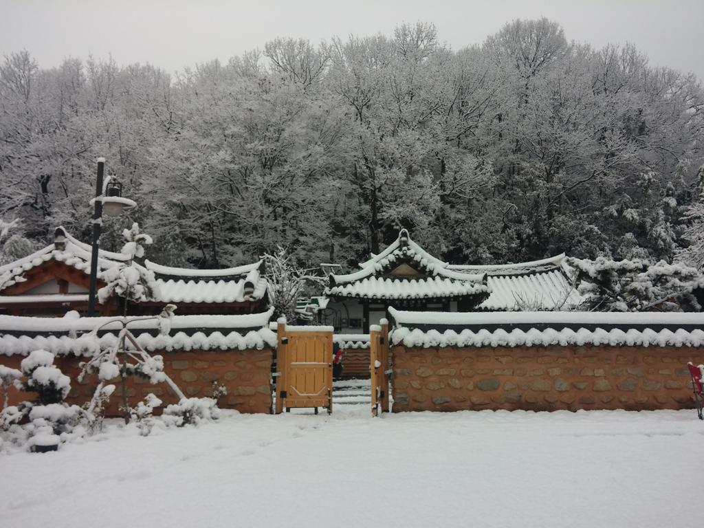Jiwoo Dang Hotel Jeonju Exterior foto