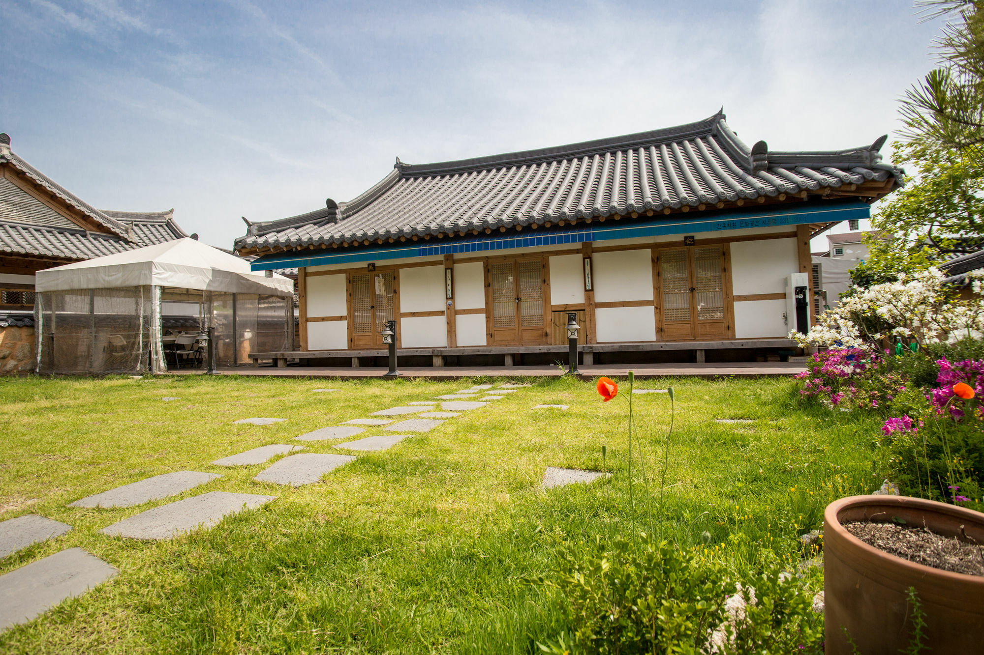 Jiwoo Dang Hotel Jeonju Exterior foto