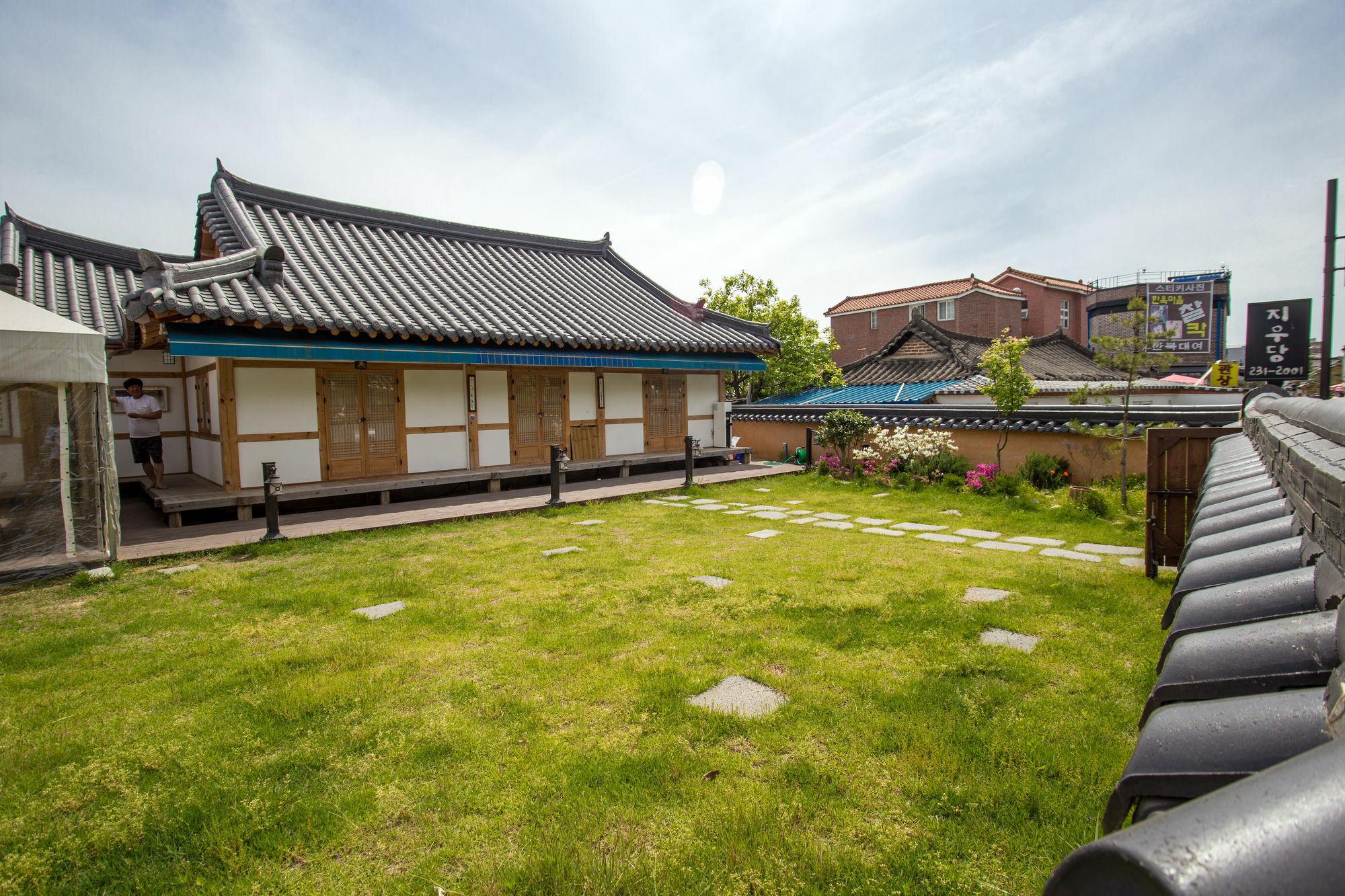 Jiwoo Dang Hotel Jeonju Exterior foto