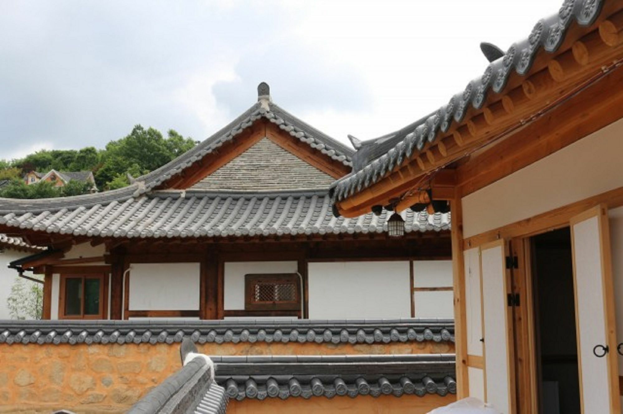 Jiwoo Dang Hotel Jeonju Exterior foto